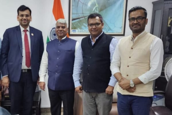 INCOC Representatives held a meeting with CMA R P Goyal, Director Finance at NHPC, to discuss finance-related matters.