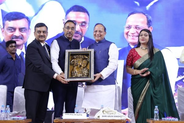 Shri Arun Singh Ji, General Secretary BJP as Chief Guest, CMA Sanjay Jindal Ji, Director Finance EIL, CA Atul Gupta Ji, Former President, ICAI, CMA Madhuri Kashyap Former President, INCOC atProfessional Youth For Viksit Bharat - Delhi